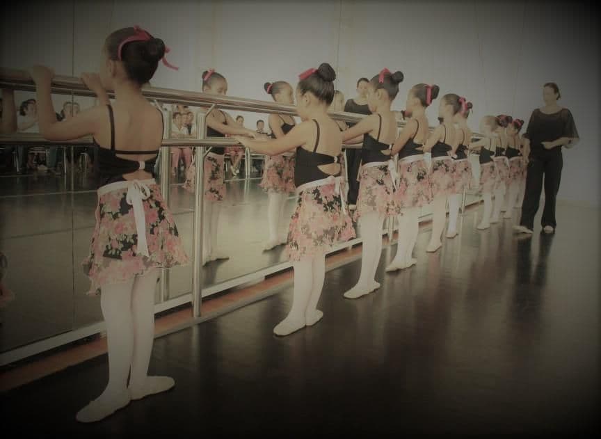 Estudiantes de la Escuela Beatriz Abreu Cátedra de Danza