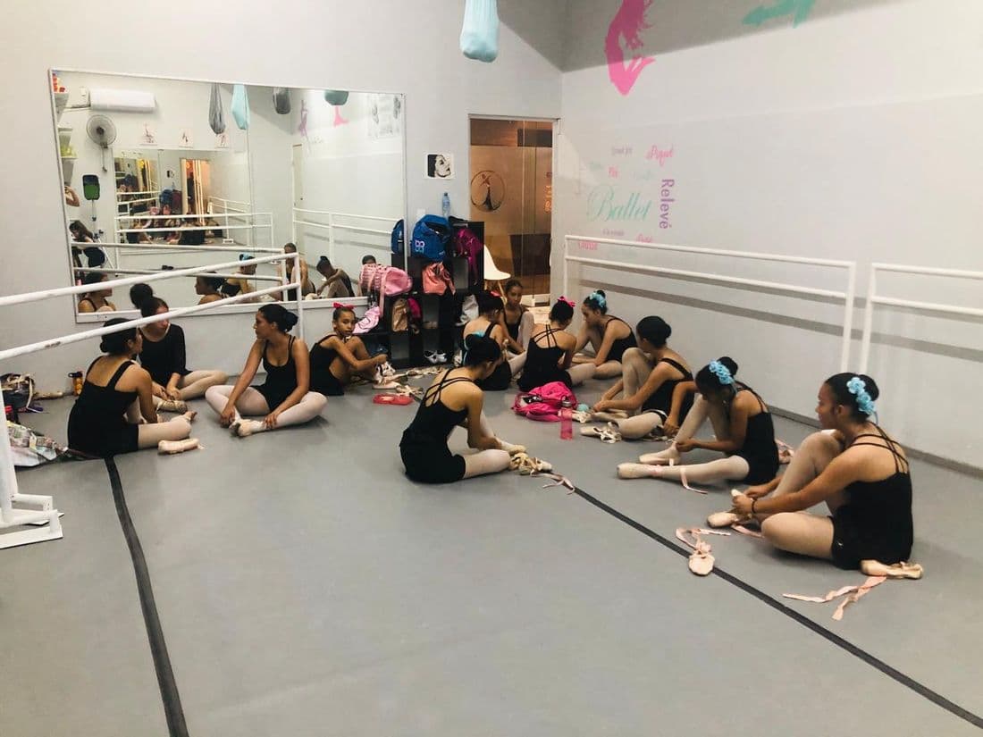 Estudiantes de la Escuela Beatriz Abreu Cátedra de Danza